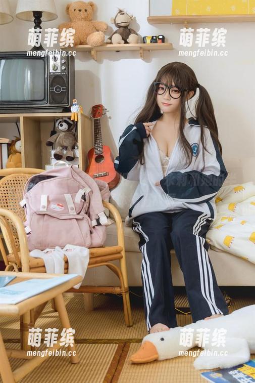 让人沉醉的高清壁纸，神沢永莉和她的半双马尾体操服故事