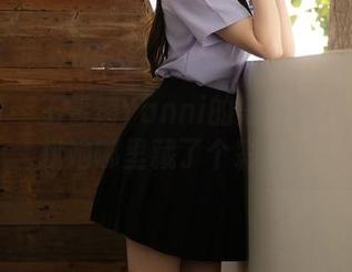 秀人网 – 王馨瑶Yanni的黑白写真：找一找她哪里藏了个彩虹？