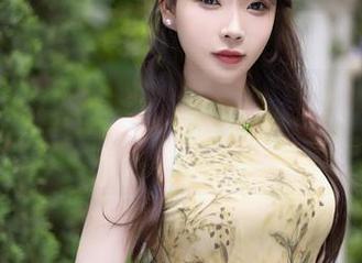 秀人网 – 看看这黑丝原图，艺轩的每一个角度都恰到好处，差点让我失去理智。