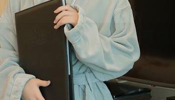 秀人网 – 陈念灵Vickyao的在线作品：体操服与优雅的微妙碰撞
