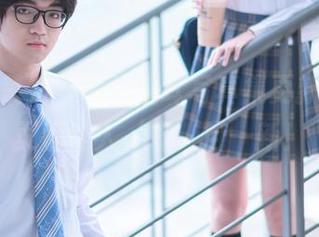 哇，秋楚楚不秃头兔耳写真集更新！每一页都让人‘耳’目一新！