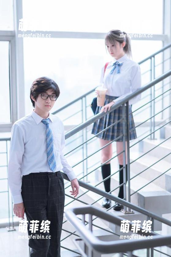 秋楚楚不秃头 哇,秋楚楚不秃头兔耳写真集更新!每一页都让人‘耳’目一新!