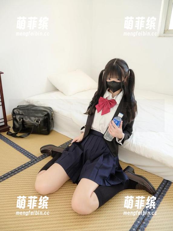 紧急企划-小恩 紧急企划 - 作品集分享:跟小恩一起在海边,看如何幽默驾驭风浪!