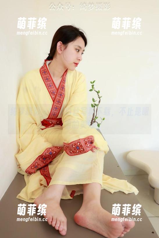 绮梦摄影 - 团子白丝写真下载，不止是眼前的美好