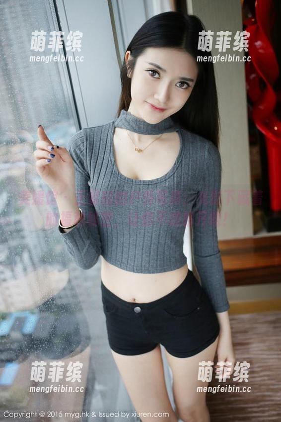 美媛馆-王馨瑶 美媛馆 - 王馨瑶的户外写真:光影下藏着的福利秘密,让你不想移开眼!