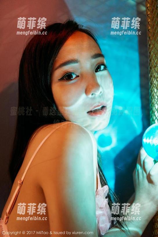 蜜桃社 - 看这里！结衣双马尾免费原图，绝对不容错过！