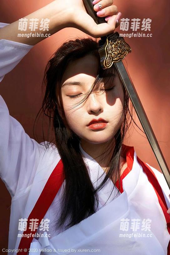蜜桃社-萌美Moemi 蜜桃社 - 让我们偷偷看看萌美Moemi的夏日作品集,轻松一下吧
