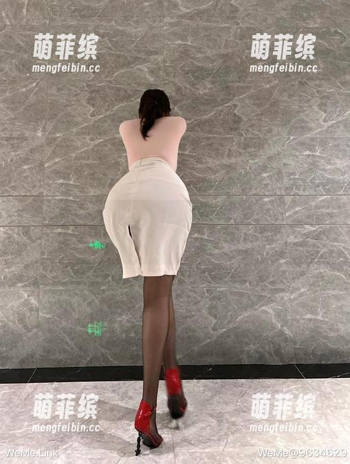 迷人的五姨太 微密圈 - 彩云之下?也许是迷人的五姨太的颜值逆天公式全套