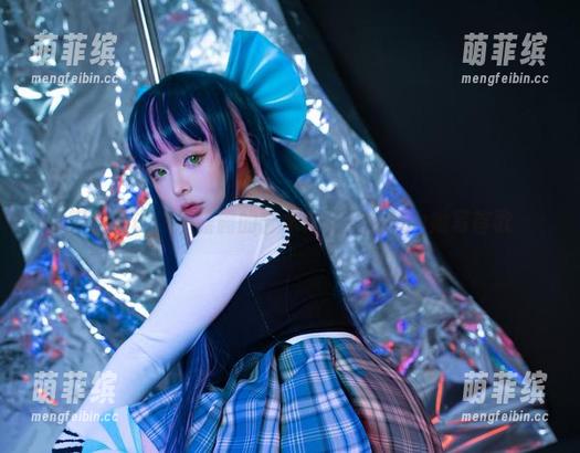 阿寨寨说：伊露露的艺术作品让我想为她写首歌
