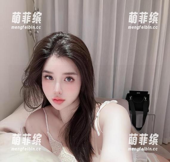 微密圈 - 眼前一亮，阿色泳装福利图，感觉每一张都是个惊喜，忍不住想收藏。
