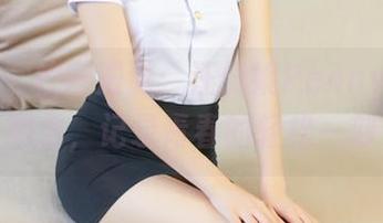 青豆客 – 校园漫游：汪佩妮Penny的私拍图包，记录青春的轻松一刻